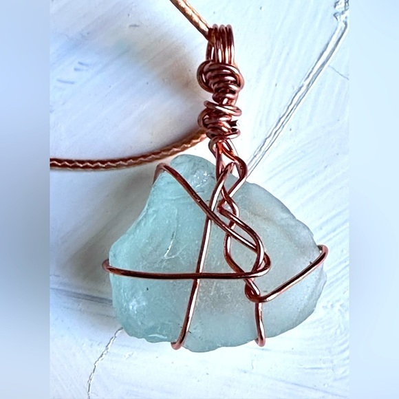 Sea Glass Pendant Necklace Wire Wrapped Artisan Handcrafted Handmade 4226 Y - Picture 1 of 12